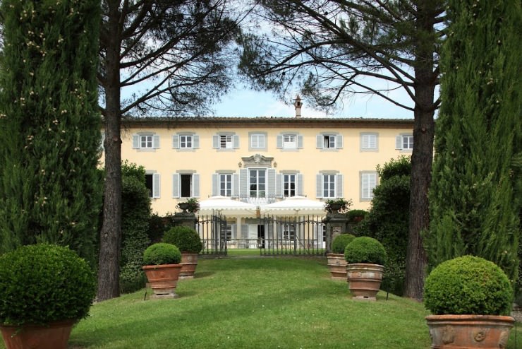 Tuscan Villa in Lucca Italy_mini