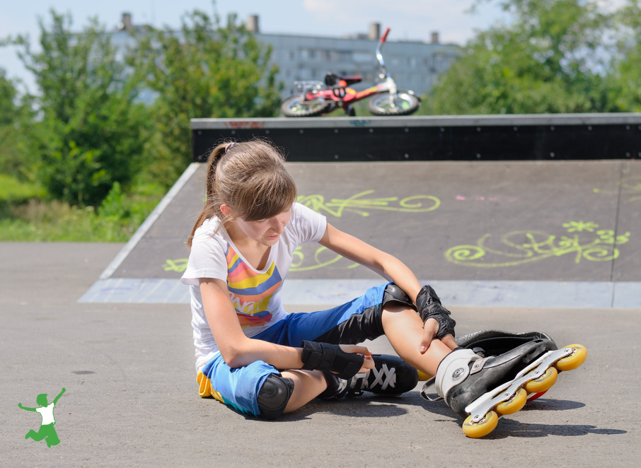 girl with ankle injury for a vinegar compress