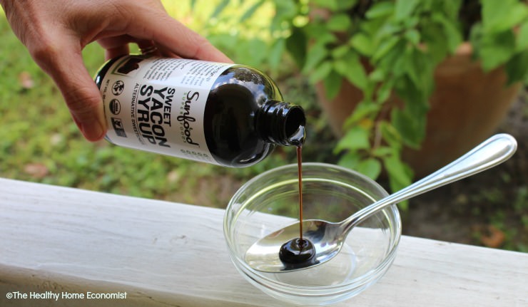 yacon pouring onto a spoon