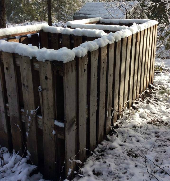 How to Build a Compost Bin in 30 Minutes Healthy Home Economist