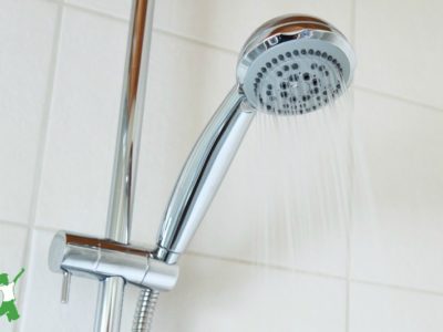 shower head with running water